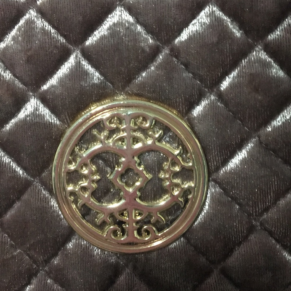 Handbag with adjustable strap. - Picture 2 of 4